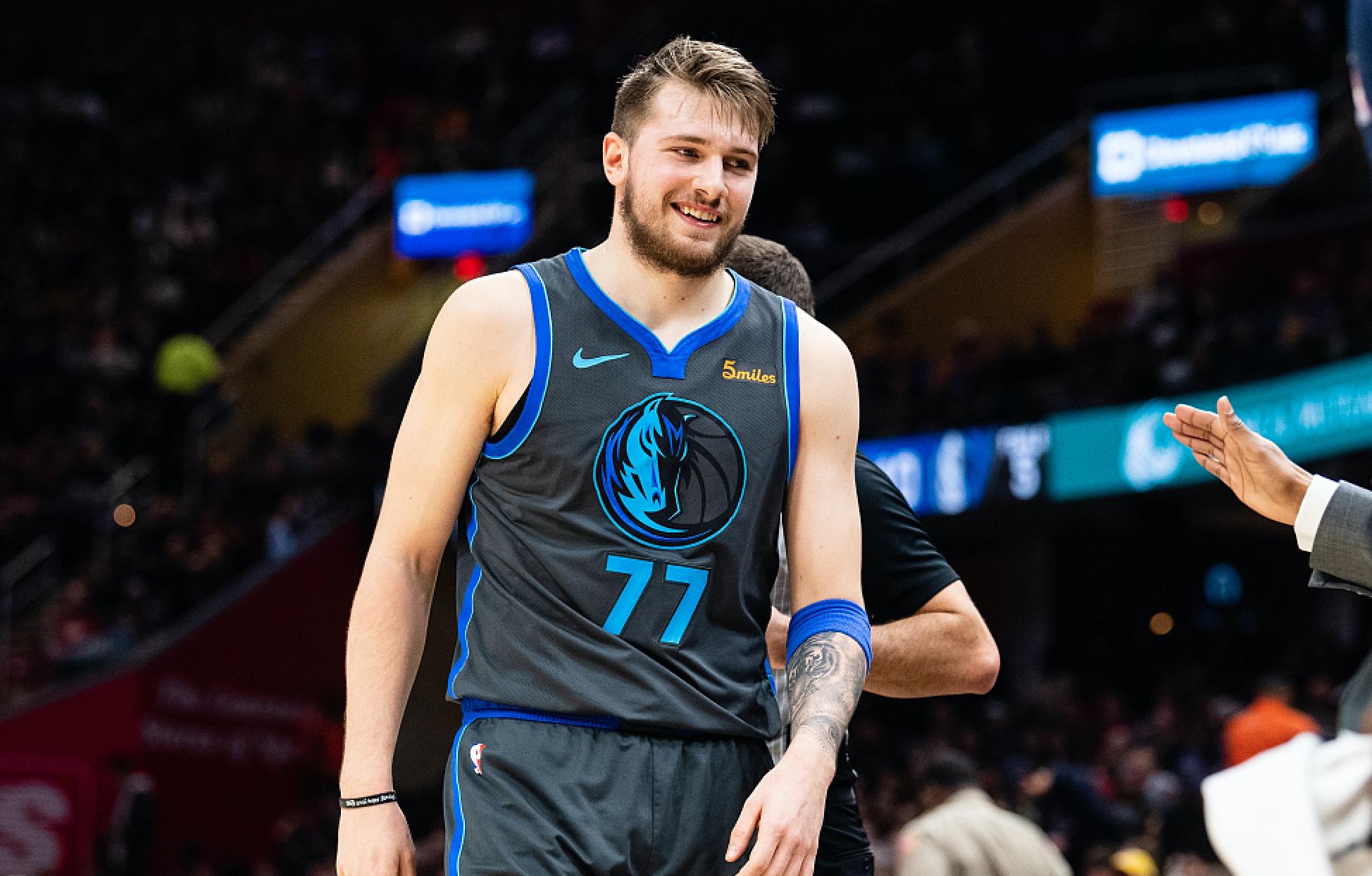 不仅要着重 不仅要着重