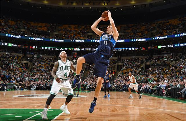 经常出差于 经常出差于